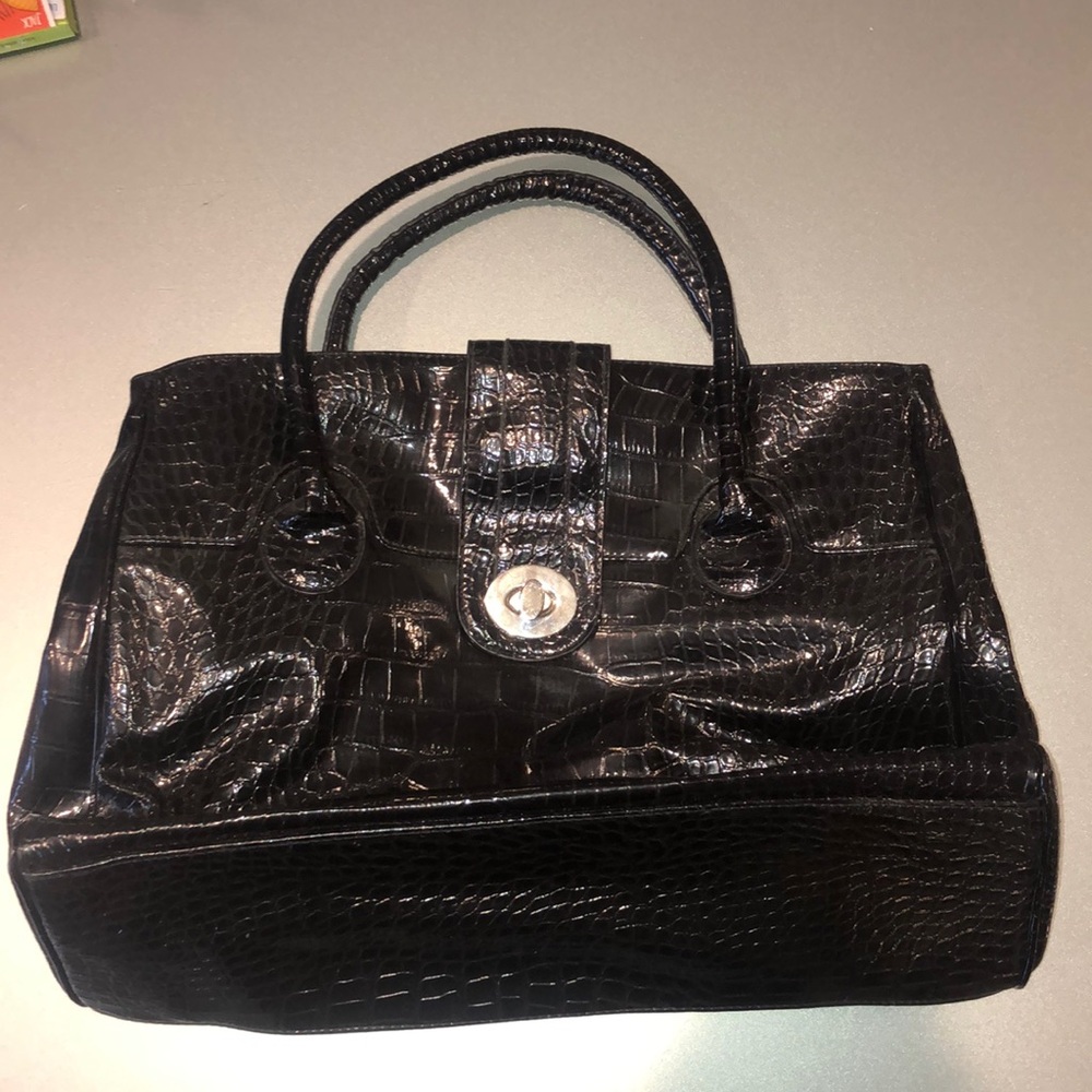 Unknown brand should bag purse